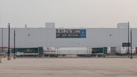 Канада освобождава от мита част от вноса на автоиндустрията и някои други сектори