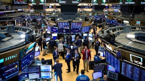 Dow затвори на ниво от над 36 000 пункта за първи път в историята си