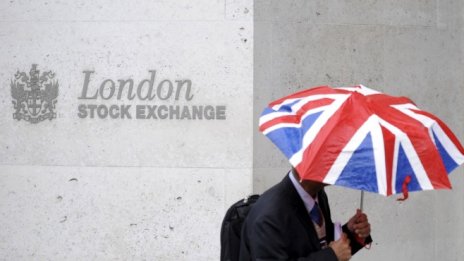 Председателят на LSE се пребори за запазване на поста си