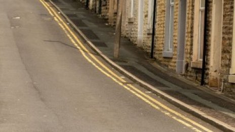 Ниските лихви на АЦБ не намаляват разходите по ипотечните кредити на британците