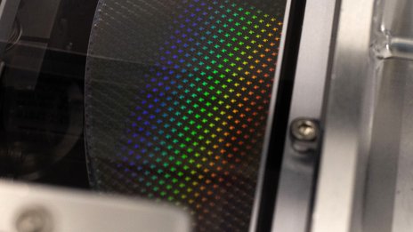 Евродепутати: ЕК трябва да действа бързо по Закон за чиповете 2.0