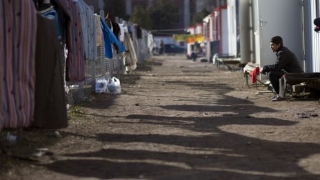 Разширяват бежанския лагер в Харманли