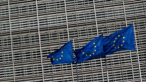 Европейският бюджет засилва надвисналата над съюза несигурност