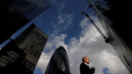 Година преди Brexit британската икономика изостава от своите връстници
