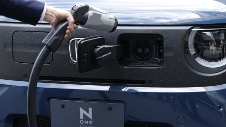 Европа vs Китай – накъде клонят везните за електромобилите?