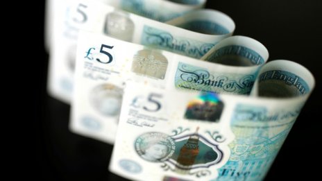 Въпреки Brexit Великобритания изглежда ще се размине с предстояща рецесия
