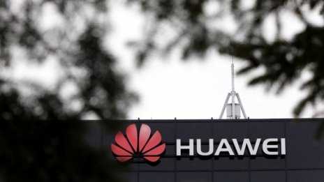 Huawei уволни задържания в Полша неин служител, обвинен в шпионаж