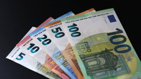 България е първа в ЕС по среден ръст на почасовите разходи за труд