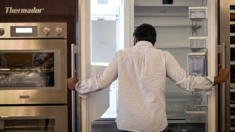 Поръчките на дълготрайни стоки в САЩ през май отчитат най-голям скок от 2014 г.