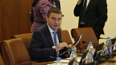 Горанов: Пазарът на труда позволява повишение на минималната работна заплата