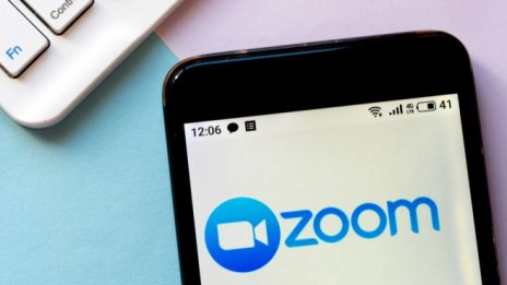 Борсовият срив на Zoom продължава