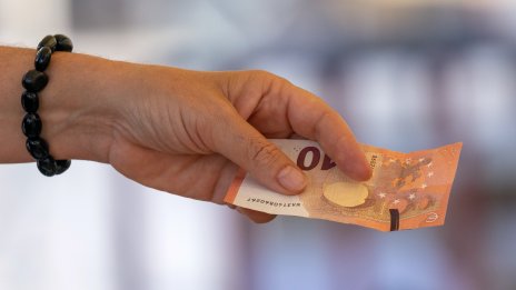 Спестяванията на домакинствата в еврозоната са на най-високото си ниво от три години