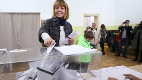 Фандъкова печели София от раз