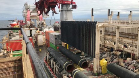 Швейцарската Allseas спря работата по „Северен поток 2“ заради американските санкции