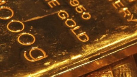 Годишното рали на златото продължава с поевтиняването на долара