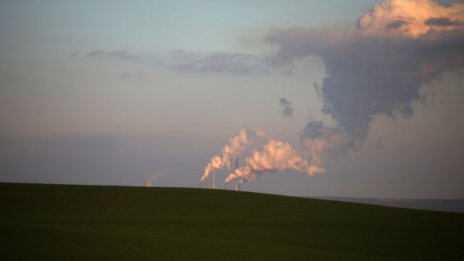 Съд нареди на Община Бобов дол пак да разгледа искането за горене на отпадъци