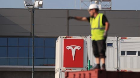 Калифорния завежда дело срещу Tesla заради толериране на расова дискриминация