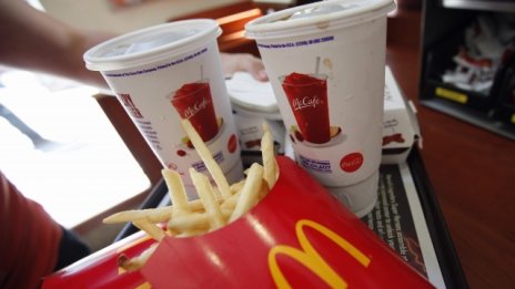 Продажбите на McDonald's се понижават във второ поредно тримесечие