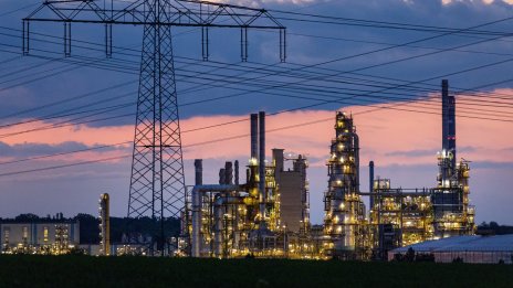 Total се готви да плати над 1 млрд. евро за данъка на ЕК върху неочакваната печалба