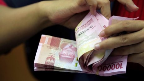 Инвеститори очакват азиатските валути да бъдат притиснати от търговската война