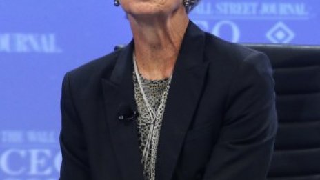 МВФ: Падащите цени на петрола са добра новина за икономиките