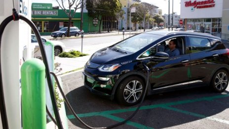 Техническа грешка е оправданието на Uber за забавените екологични бонуси