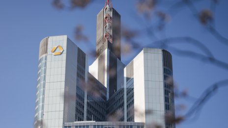 Германия проучва начини да предотврати други поглъщания по модела на UniCredit