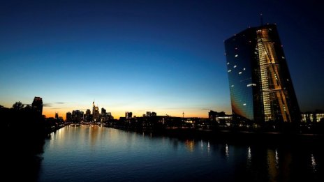 ЕЦБ очаква забавяне на световната икономика през 2019 г.