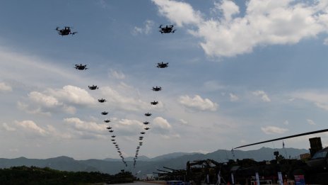 Украйна твърди, че държи под огневи контрол военната логистика около Донецк
