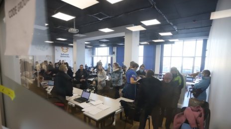 Успяват ли непридружените непълнолетни бежанци в България да продължат образованието си