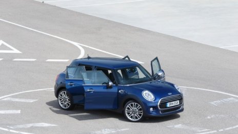 MINI получи допълнителен чифт врати