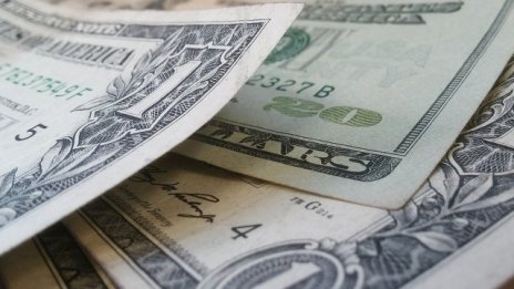 Решението на Фед удари щатския долар