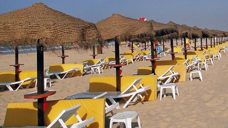 Ангелкова: Цените на чадърите за някои плажове са изключително ниски