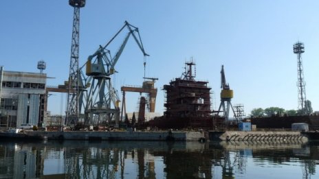 Российский аукционный дом търси купувач на "Бургаски корабостроителници"