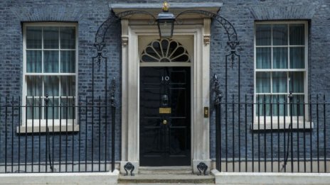 Наследникът на Борис Джонсън ще трябва да възстанови британския статут в чужбина