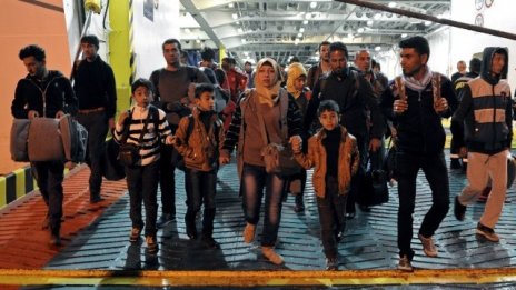 Фронтекс очаква рекордна мигрантска вълна през Средиземно море и тази година