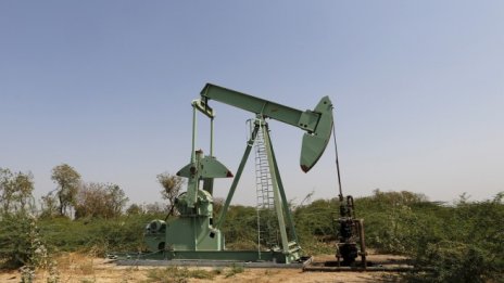 МАЕ понижи оценките си за търсенето на петрол от ОПЕК през 2017 и 2018 г.