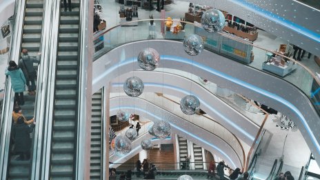 Коледните празници не спасиха продажбите на дребно в Европа