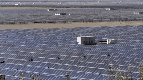 Китай отново ще инсталира рекорден обем соларни панели през 2024 г.