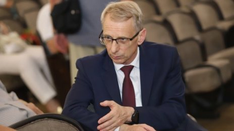 Н. Денков: Амбицията е да завършим учебния срок присъствено