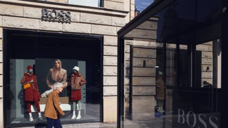 Собственикът на Sports Direct увеличи дела си в Hugo Boss до 48%
