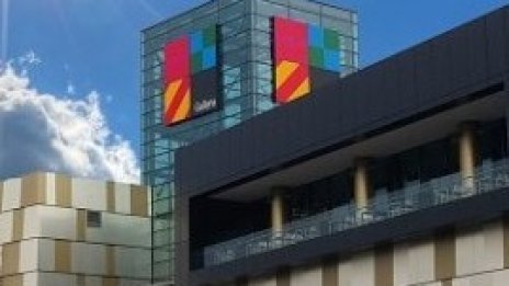 Моловете "Галерия" в Бургас и Стара Загора носят на собственика си 6,2 млн. евро