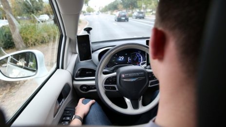 Waymo търси външни инвестиции?