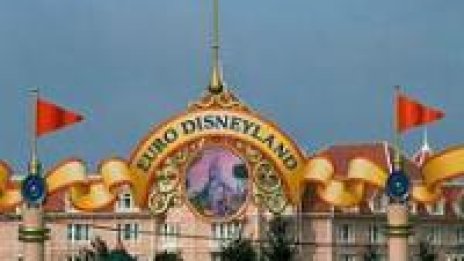 Euro Disney намали годишната си загуба благодарение на по-малки разходи