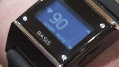 Intel придобива компания за фитнес часовници