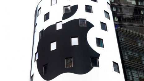 Руски регулатор разследва Apple след жалба от Kaspersky Lab