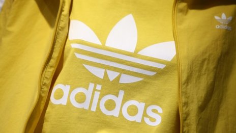 Проблемите с доставките в Северна Америка натежаха над печалбата на Adidas