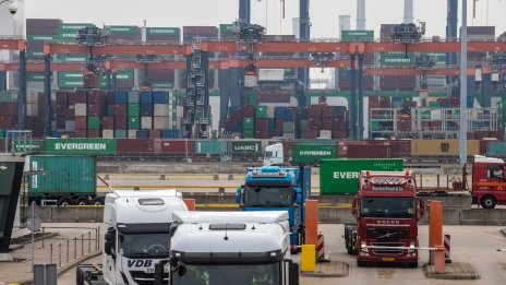 Търговският излишък на еврозоната се удвоява през февруари