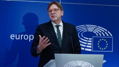 Ги Верхофстат: Министър Дейвис накърни доверието във Великобритания