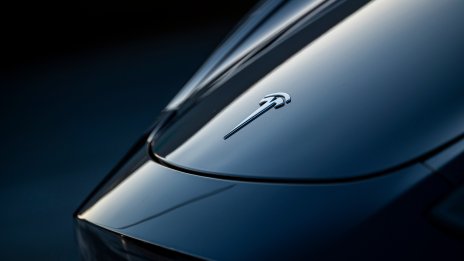 Tesla отлага представянето на дългоочакваното роботакси